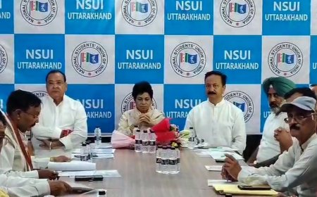 Uttarakhand Politics: कुमारी शैलजा ने देहरादून में संगठनात्मक मजबूती के लिए दिए महत्वपूर्ण सुझाव