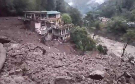 उत्तराखंड में अतिवृष्टि: बादल फटने से तबाही, पांच लोग लापता, रेस्क्यू जारी