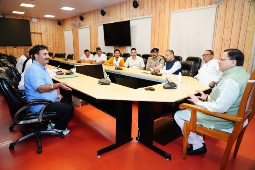 मुख्यमंत्री ने राजकीय शिक्षक संघ के पदाधिकारियों से मुलाकात, समाधान का किया आश्वासन