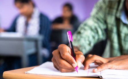 स्नातक प्रतियोगी परीक्षा 2025 में नकल की जांच, लाखों छात्रों को मिलेगी न्याय की नई उम्मीद