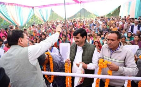 चम्पावत दौरे पर पहुंचे मुख्यमंत्री धामी, गांव-गांव में किया जनसंवाद और लिया विकास कार्यों का जायजा