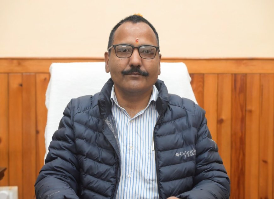 नैनीताल :(बड़ी खबर) DM रयाल के सख्त निर्देश, जिले में अवैध शराब और ओवर रेटिंग दिखनी नहीं चाहिए