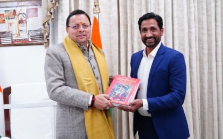 समाजसेवी व अभिनेता एवं होटल व्यवसायी देव रतूड़ी ने मुख्यमंत्री धामी से की भेंट, राज्य विकास पर हुई विस्तृत चर्चा