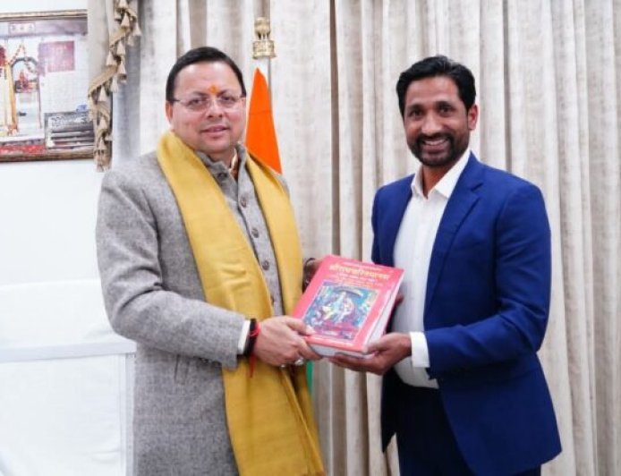 समाजसेवी व अभिनेता एवं होटल व्यवसायी देव रतूड़ी ने मुख्यमंत्री धामी से की भेंट, राज्य विकास पर हुई विस्तृत चर्चा