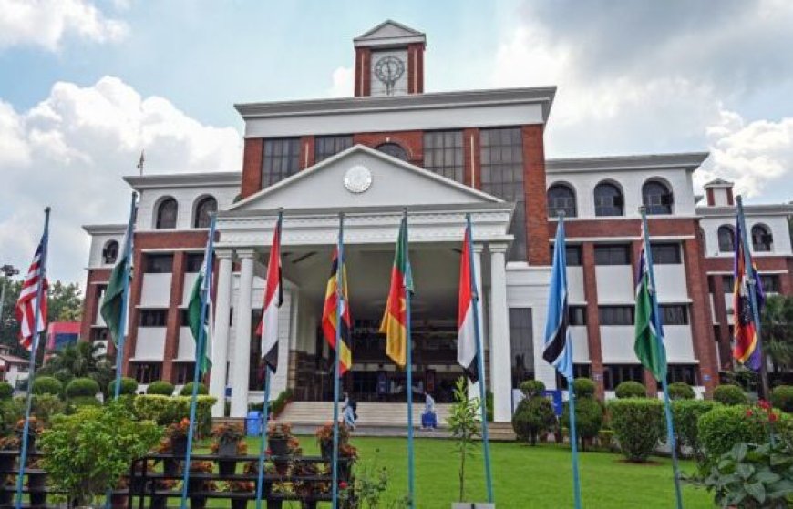 ग्राफिक एरा में हैकाथॉन, दिव्यांगों की समस्याओं का समाधान खोजने में जुटे 10 राज्यों के छात्र