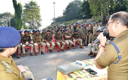 हल्द्वानी: बनभूलपुरा रेल भूमि अतिक्रमण पर फैसला कल ,फ्लैग मार्च से पुलिस ने दिया शांति व सुरक्षा का पैगाम