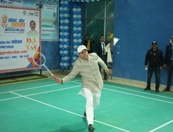 मुख्यमंत्री ने अल्मोड़ा में किया सांसद खेल महोत्सव का शुभारंभ