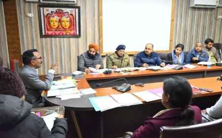 हल्द्वानी: सड़क दुर्घटनाओं को नियंत्रित करने के लिए जिलाधिकारी ने दिए कड़े निर्देश