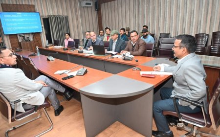 हल्द्वानी :(बड़ी खबर) DM रयाल ने ली ADB के अधिकारियों की बैठक, CITY मजिस्ट्रेट को विकास कार्यों के स्थलीय निरीक्षण के निर्देश