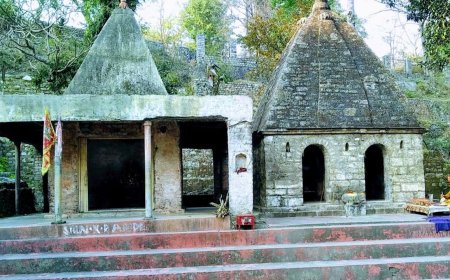 Nainital: यहां एक बार जरूर जाएं, जहां जंगलों के बीच आज भी जीवित है त्रेता युग की स्मृति