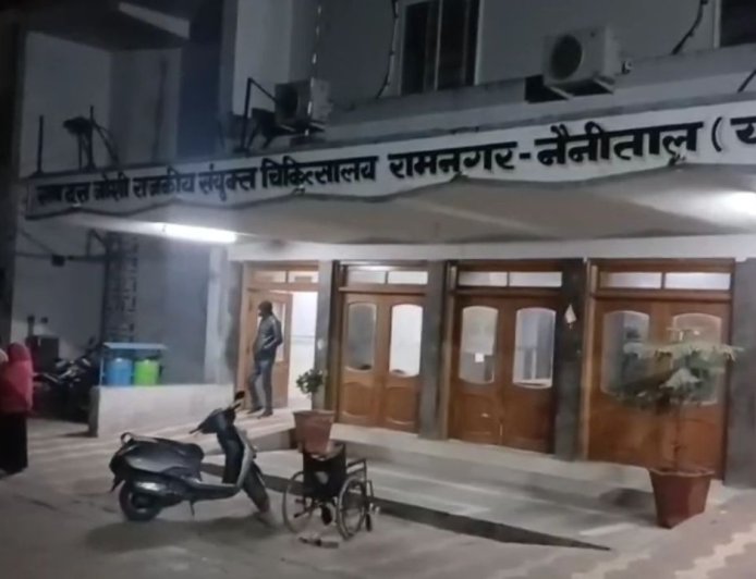 Nainital: रामनगर में थम नहीं रहे हादसे, बाइक सवार युवक की दर्दनाक मौत, 2 गंभीर