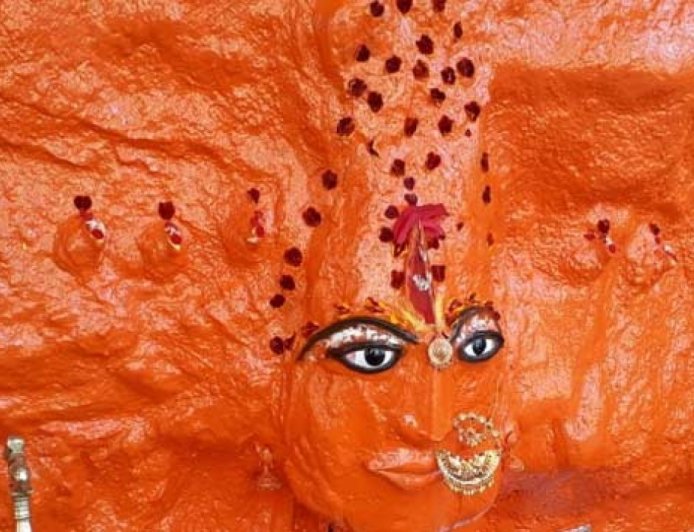 नैनीताल का रहस्यमयी मंदिर, जिसके जल से मिलती है त्वचा रोगों में राहत