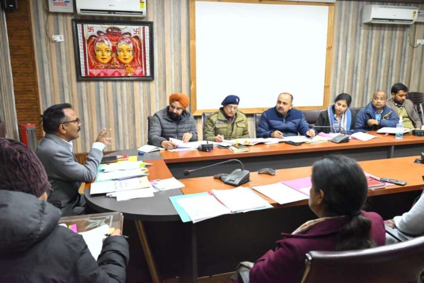 हल्द्वानी: सड़क दुर्घटनाओं को नियंत्रित करने के लिए जिलाधिकारी ने दिए कड़े निर्देश