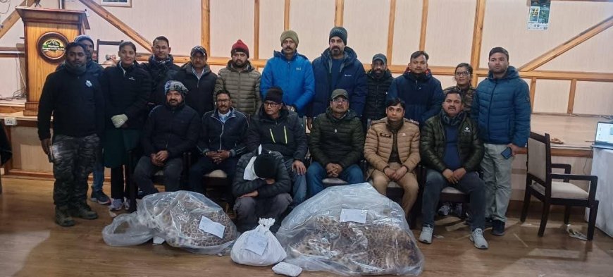 नैनीताल में तस्करी का बड़ा मामला! गुलदार की 2 खाल व हड्डियों के साथ तस्कर गिरफ्तार