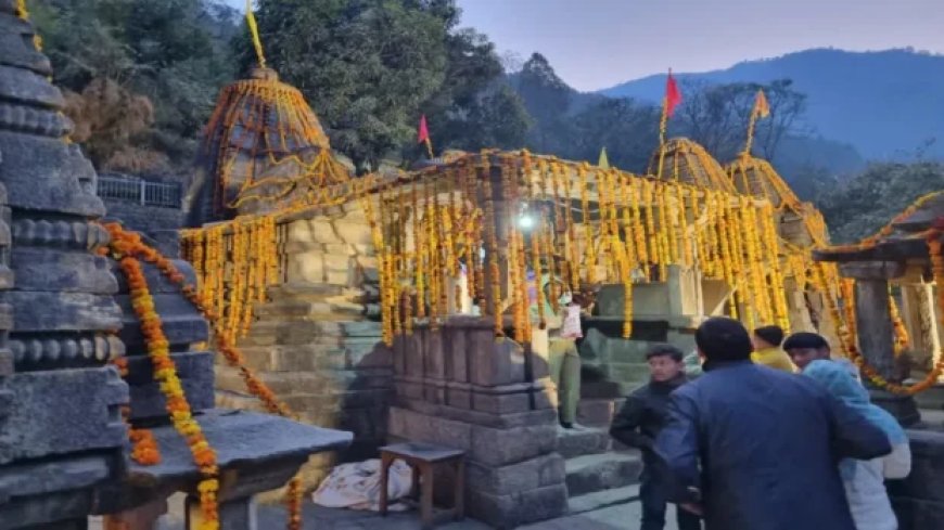 मकर संक्रांति पर खुले आदिबदरी मंदिर के कपाट, श्रद्धालुओं की उमड़ी भारी भीड़