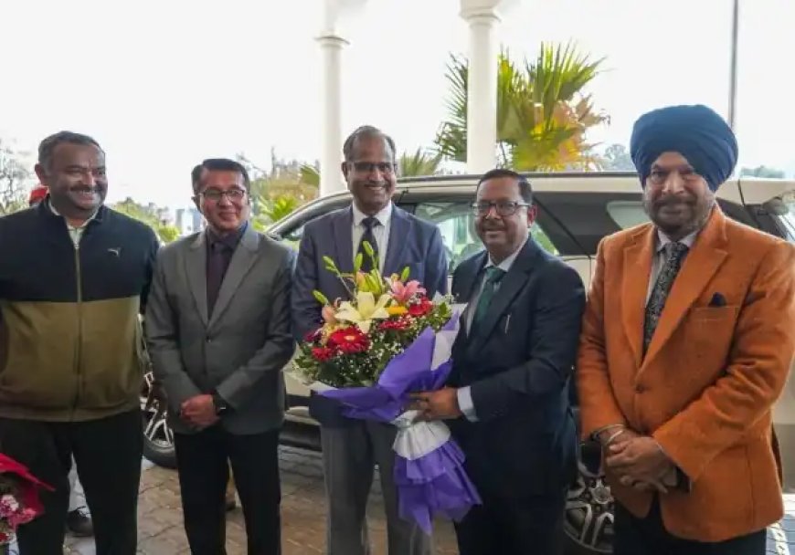 न्यायाधीश जस्टिस भुयान का ग्राफिक एरा में संबोधन, संस्था के कार्यों पर जाहिर की खुशी