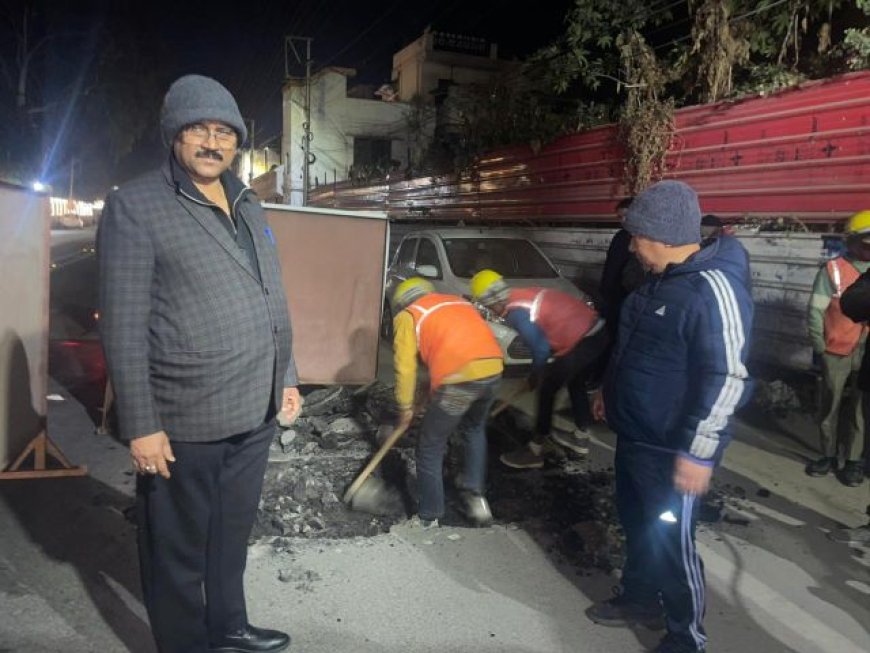 रात्रि में बिजली घर के निर्माण कार्य का औचक निरीक्षण, प्रबन्ध निदेशक पी. सी. ध्यानी ने स्थिति का लिया जायजा