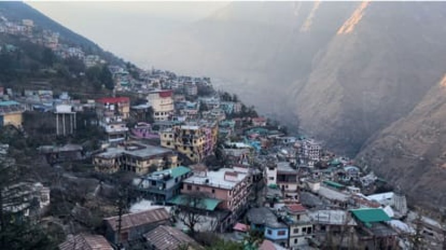 ज्योतिर्मठ में भू-धंसाव से जर्जर 55 भवनों का होगा ध्वस्तीकरण, प्रशासन ने बढ़ाई कार्रवाई