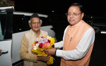 मुख्यमंत्री धामी से पूर्व मुख्यमंत्री एवं पूर्व राज्यपाल भगत सिंह कोशियारी ने की शिष्टाचार भेंट