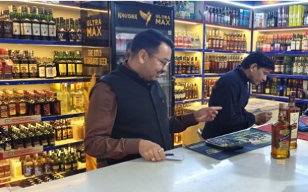 नैनीताल: मदिरा दुकानों पर छापेमारी, ओवररेटिंग करने वालों से ₹3.05 लाख जुर्माना वसूला