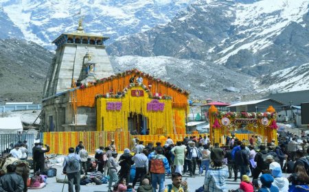 केदारनाथ धाम के कपाट खुलते ही श्रद्धालुओं का महोउत्सव, हर हर महादेव के जयकारों में गूंजा चार धाम यात्रा 2026