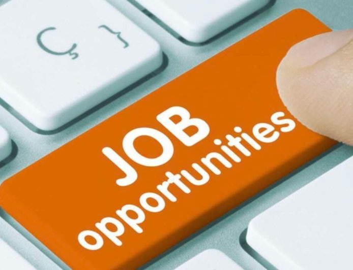 जेवर एयरपोर्ट में बंपर भर्तियां: 10वीं-12वीं पास और ग्रेजुएट युवाओं के लिए सुनहरा अवसर