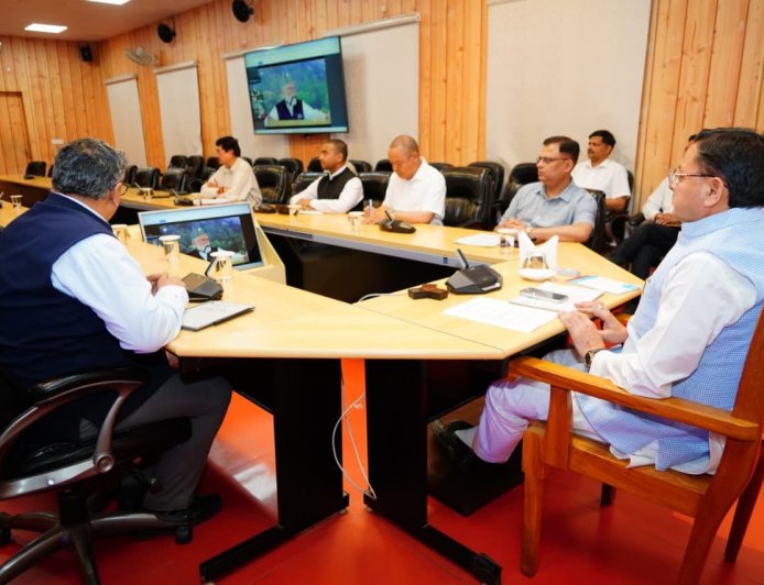 चारधाम यात्रा 2026 पूरी तरह होगी प्लास्टिक मुक्त, सीएम धामी की सख्त पहल