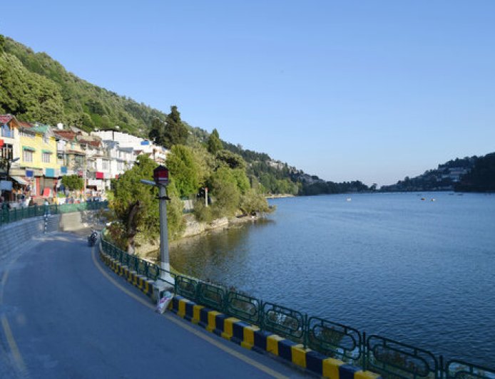 नैनीताल में अप्रैल का तापमान रिकॉर्ड तोड़, गर्मी से ट्रेंड बदल रहे हैं मौसम के मिजाज