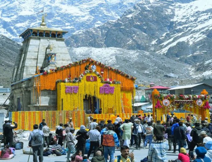 केदारनाथ धाम के कपाट खुलते ही श्रद्धालुओं का महोउत्सव, हर हर महादेव के जयकारों में गूंजा चार धाम यात्रा 2026