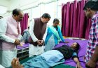 मुख्यमंत्री पुष्कर सिंह धामी का जिला अस्पताल दौरा, मरीजों का जाना हालचाल