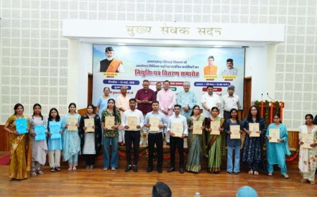 उत्तराखंड जॉब्स: मुख्यमंत्री धामी ने 483 अभ्यर्थियों को अधिकारी नियुक्ति पत्र सौंपे, रोजगार में बढ़ रही है गति