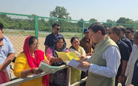 खटीमा: सीएम धामी ने लोहियाहेड हेलीपैड पर जनता की सुनीं समस्याएं, त्वरित समाधान के दिए निर्देश