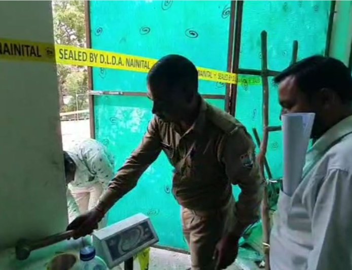 उत्तराखंड समाचार: विकास प्राधिकरण ने अवैध निर्माण पर कसी नकेल, सील किया निर्माणाधीन भवन