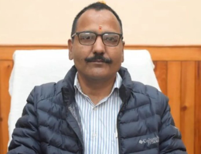 नैनीताल में 99 स्कूलों पर प्रशासन का शिकंजा: शिक्षा के नाम पर धंधा या सच्चा ज्ञान?