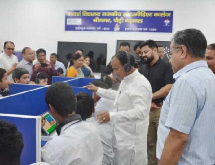 शिक्षा मंत्री डॉ. धन सिंह रावत ने स्विफ्ट स्कूल और अटल टिंकरिंग लैब का उद्घाटन किया