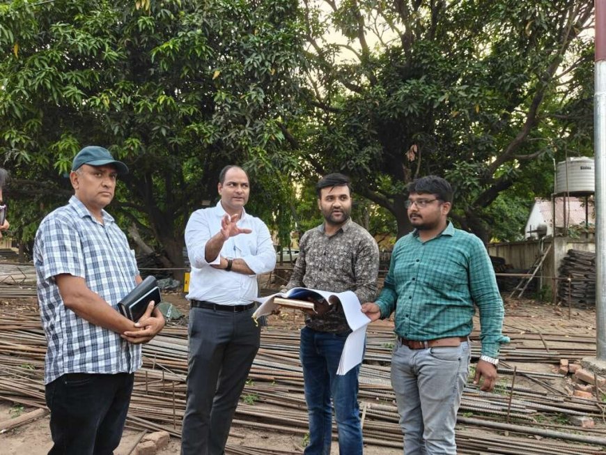 चम्पावत: डीएम मनीष कुमार ने निर्माणाधीन स्टेट गेस्ट हाउस का निरीक्षण, कार्यों की गति बढ़ाने के दिए निर्देश