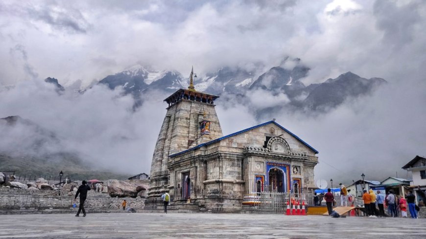 केदारनाथ यात्रा पुनः प्रारंभ, मौसम में सुधार के साथ प्रशासन ने हटाई रोक