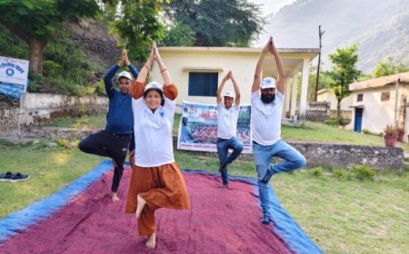 देवप्रयाग महाविद्यालय में धूमधाम से मनाया गया अंतरराष्ट्रीय योग दिवस, छात्रों ने किया योगाभ्यास