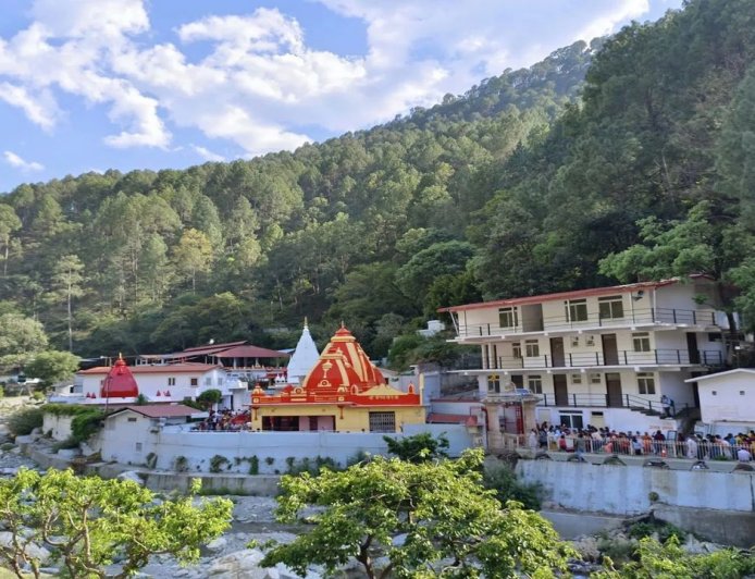 कैंची धाम मेले में श्रद्धालुओं के लिए नया ट्रैफिक प्लान, जानें एंट्री नियम
