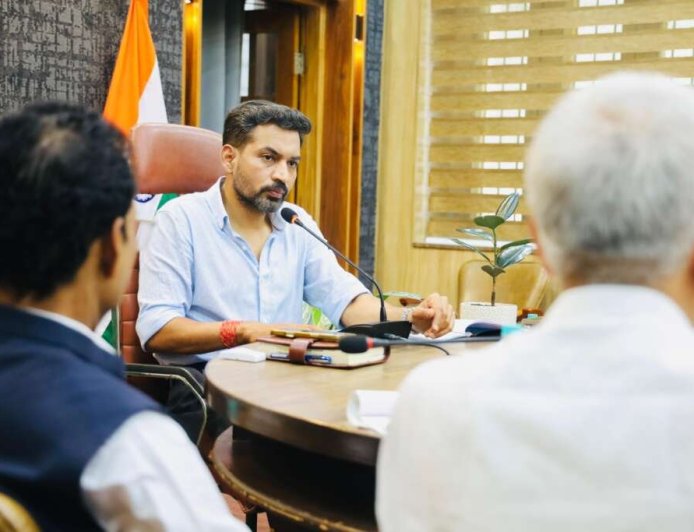 देहरादून में विशेष गहन पुनरीक्षण अभियान, 98.22% मतदाताओं तक पहुंची गणना प्रपत्र