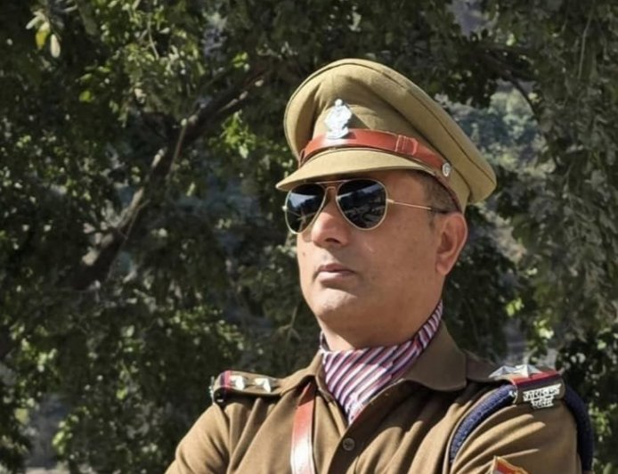 ऋषिकेश में हुआ दर्दनाक सड़क हादसा, शिवपुरी चौकी प्रभारी विनोद शर्मा की खाई में गिरने से मृत्यु