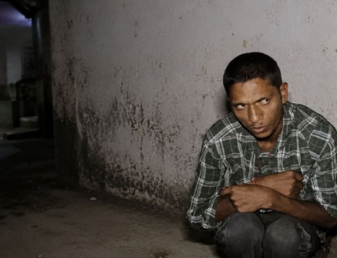 नैनीताल में संदिग्ध युवक की हरकतों से मचा हड़कंप, बच्चों को पैसे और खाने का लालच