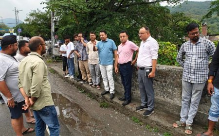 हल्द्वानी : पहली बरसात में  शहर पानी पानी, दप्तर से दौड़े अधिकारी