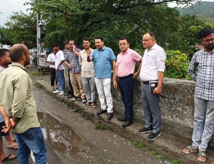हल्द्वानी में पहली बारिश पर जलभराव का संकट, अधिकारी दौड़े दफ्तरों से बाहर