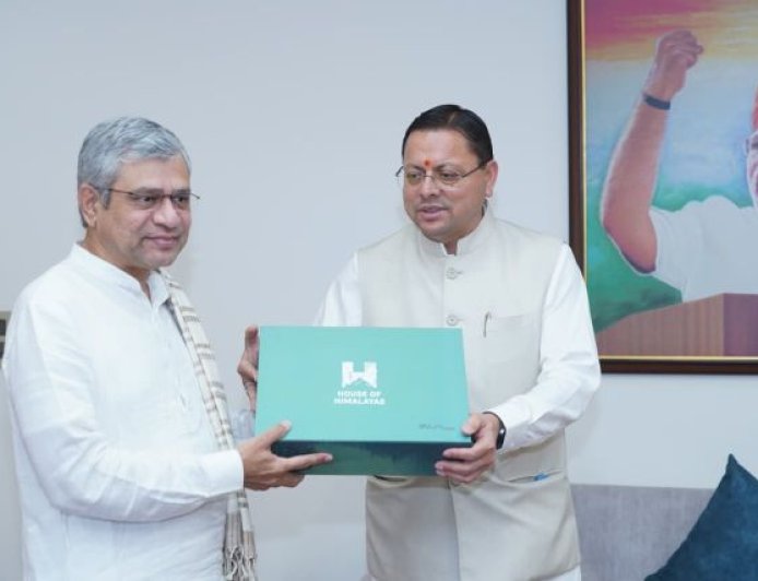 मुख्यमंत्री पुष्कर सिंह धामी ने केंद्रीय रेल मंत्री से रेल परियोजनाओं एवं कनेक्टिविटी विस्तार पर महत्वपूर्ण चर्चा की