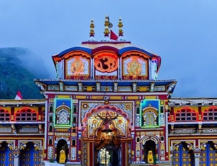 बदरीनाथ मंदिर में चोरी का सनसनीखेज़ मामला: सुरक्षा अधिकारी निकला चोरी का मास्टरमाइंड