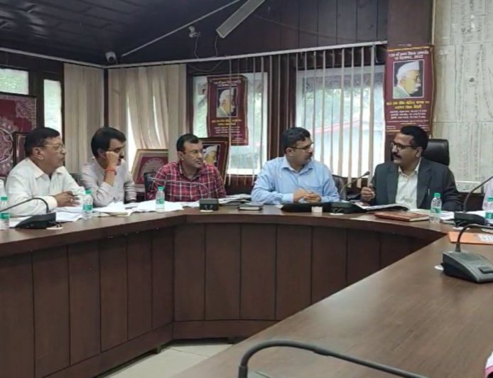 नैनीताल में राज्य आंदोलनकारियों के सम्मान के लिए डीएम की नई पहल: 198 आवेदनों की होगी जांच