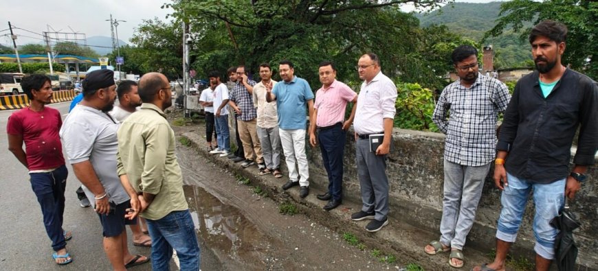 हल्द्वानी में पहली बारिश पर जलभराव का संकट, अधिकारी दौड़े दफ्तरों से बाहर