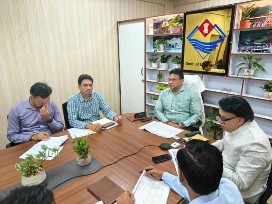 सचिव आवास ने पीएम आवास योजना के कार्य पूर्ण करने के लिए निर्देश दिए