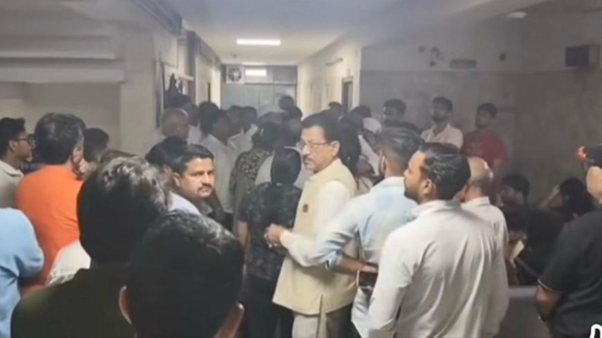 देहरादून में राहुल गांधी के दौरे से पहले बड़ा हादसा, लोहे के पिलर गिरने से हुई एक नेता की मौत